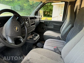 2008 Chevrolet Express 3500 Cutaway 1WT 12300 GVWR - miniatura 9