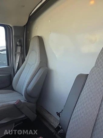 2008 Chevrolet Express 3500 Cutaway 1WT 8600 GVWR - miniatura 16
