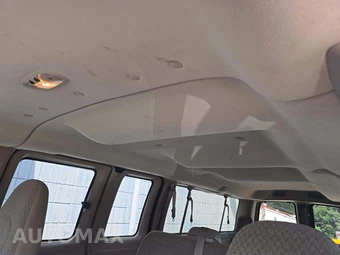 2008 Chevrolet Express 3500 Passenger Van 155.0" WB - miniatura 11