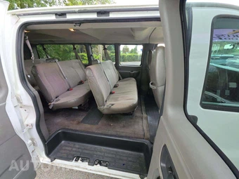 2008 Chevrolet Express 3500 Passenger Van 155.0" WB - miniatura 13