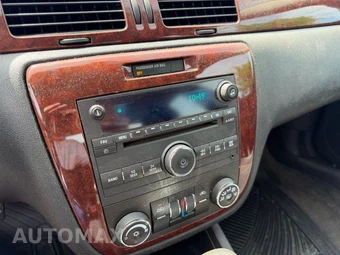 2008 Chevrolet Impala LT 1LT – miniatura 32