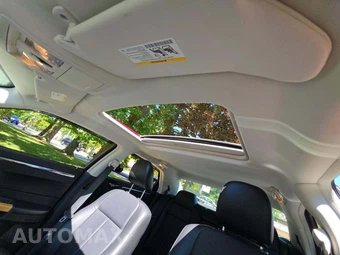 2008 Chrysler 300 Limited – miniatura 11