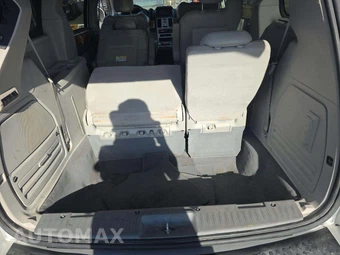 2008 Chrysler Town & Country Limited 121.2" WB - miniatura 15