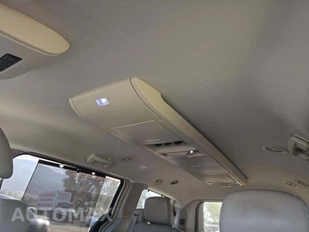 2008 Chrysler Town & Country Limited 121.2" WB - miniatura 11