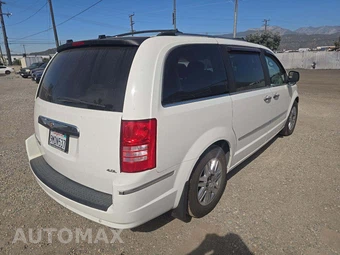 2008 Chrysler Town & Country Limited 121.2" WB - miniatura 3