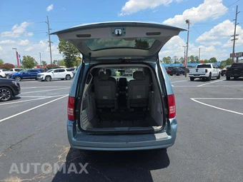 2008 Chrysler Town & Country Touring 121.2" WB – miniatura 12
