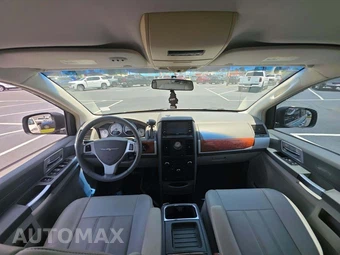 2008 Chrysler Town & Country Touring 121.2" WB – miniatura 7