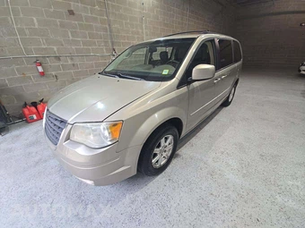 2008 Chrysler Town & Country Touring 121.2" WB