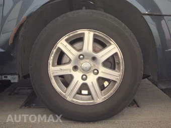 2008 Chrysler Town & Country Touring 121.2" WB – miniatura 10