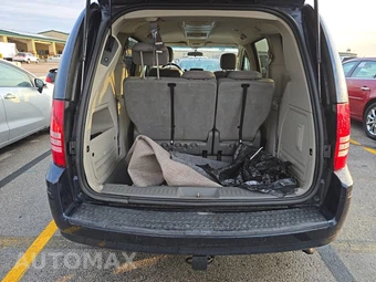2008 Chrysler Town & Country Touring 121.2" WB – miniatura 24