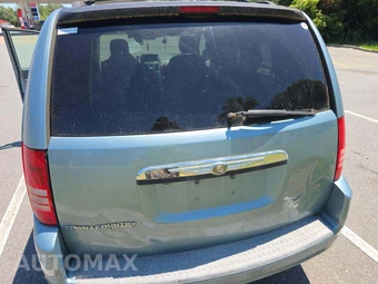 2008 Chrysler Town & Country Touring 121.2" WB – miniatura 32