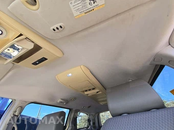 2008 Chrysler Town & Country Touring 121.2" WB - miniatura 11