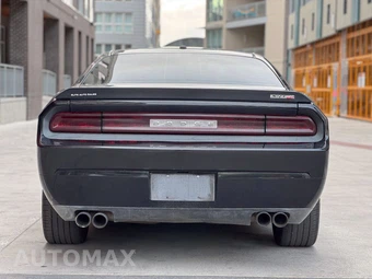 2008 Dodge Challenger SRT8 - miniatura 3