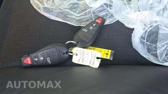 2008 Dodge Challenger SRT8 - miniatura 20