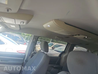 2008 Dodge Grand Caravan SXT Minivan 121.2" WB - miniatura 17