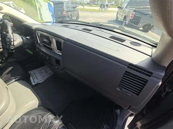 2008 Dodge Ram 1500 SLT Crew Cab Medium Bed – miniatura 16