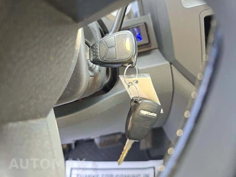 2008 Dodge Ram 1500 SLT Crew Cab Medium Bed – miniatura 5