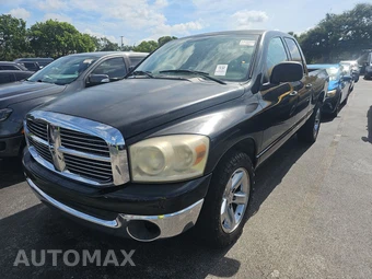 2008 Dodge Ram 1500 SLT Crew Cab Medium Bed - samochód z USA z aukcji Manheim, oferta Kup Teraz w AUTOMAX