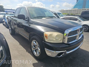 2008 Dodge Ram 1500 SLT Crew Cab Medium Bed - miniatura 3