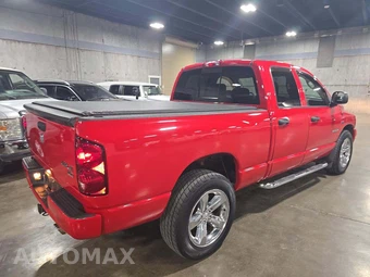 2008 Dodge Ram 1500 SLT Crew Cab Medium Bed – miniatura 3