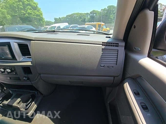2008 Dodge Ram 1500 SLT Crew Cab Medium Bed – miniatura 18