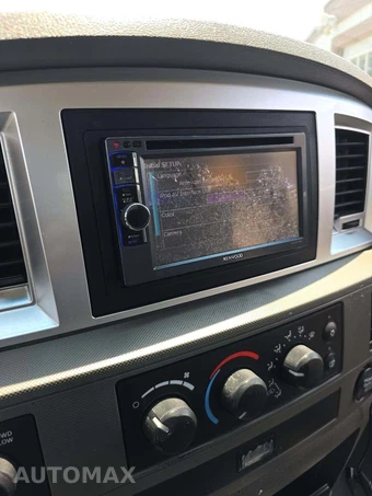 2008 Dodge Ram 1500 SLT Crew Cab Medium Bed – miniatura 34