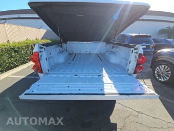2008 Dodge Ram 1500 SLT Extended Crew Cab Medium Bed – miniatura 16