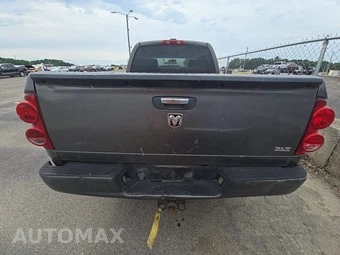 2008 Dodge Ram 1500 ST Crew Cab Medium Bed – miniatura 5