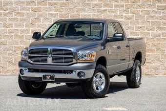 2008 Dodge Ram 2500 SLT Crew Cab Medium Bed - miniatura 3