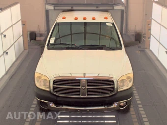 2008 Dodge Ram 3500 Laramie Crew Cab Long Bed DRW - miniatura 2