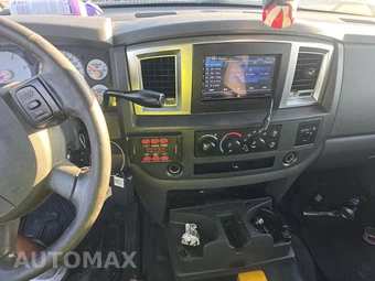 2008 Dodge Ram 5500 Cab Chassis Regular Cab DRW - miniatura 11