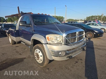 2008 Dodge Ram 5500 Cab Chassis Regular Cab DRW - miniatura 3