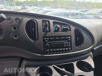 2008 Ford E-150 Wagon XLT 138.0" WB - miniatura 10