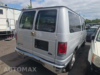 2008 Ford E-150 Wagon XLT 138.0" WB - miniatura 3
