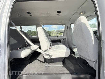 2008 Ford E-150 Wagon XLT 138.0" WB - miniatura 10