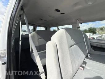 2008 Ford E-150 Wagon XLT 138.0" WB - miniatura 11
