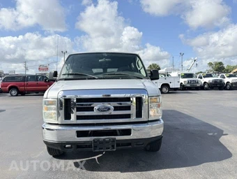 2008 Ford E-150 Wagon XLT 138.0" WB - miniatura 2