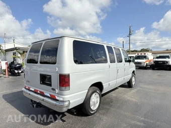 2008 Ford E-150 Wagon XLT 138.0" WB - miniatura 5