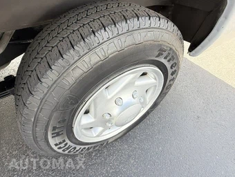 2008 Ford E-150 Wagon XLT 138.0" WB - miniatura 9