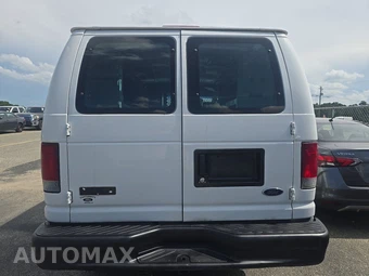 2008 Ford E-250 Recreational Van 138.0" WB - miniatura 5