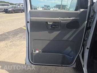 2008 Ford E-250 Recreational Van 138.0" WB - miniatura 9