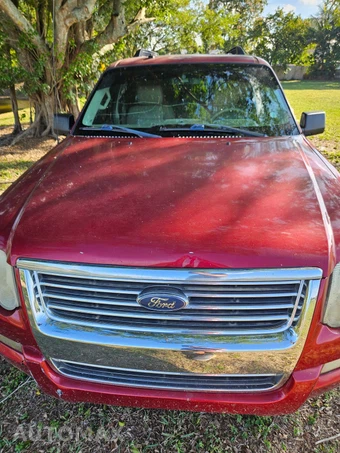 2008 Ford Explorer XLT – miniatura 2