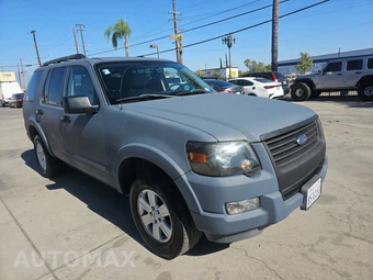 2008 Ford Explorer XLT – miniatura 3