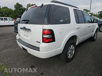 2008 Ford Explorer XLT - miniatura 4