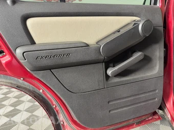 2008 Ford Explorer XLT - miniatura 41