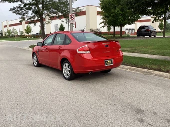 2008 Ford Focus SE Sedan - miniatura 7