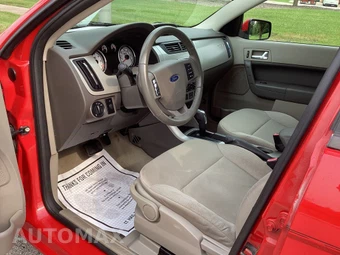 2008 Ford Focus SE Sedan - miniatura 9