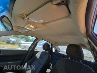 2008 Ford Focus SES Sedan – miniatura 11