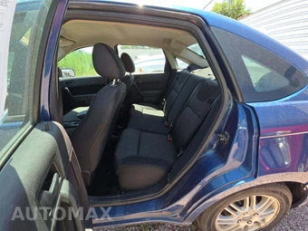 2008 Ford Focus SES Sedan – miniatura 13