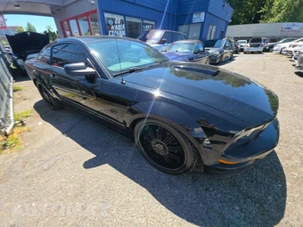 2008 Ford Mustang GT Premium Coupe – miniatura 4